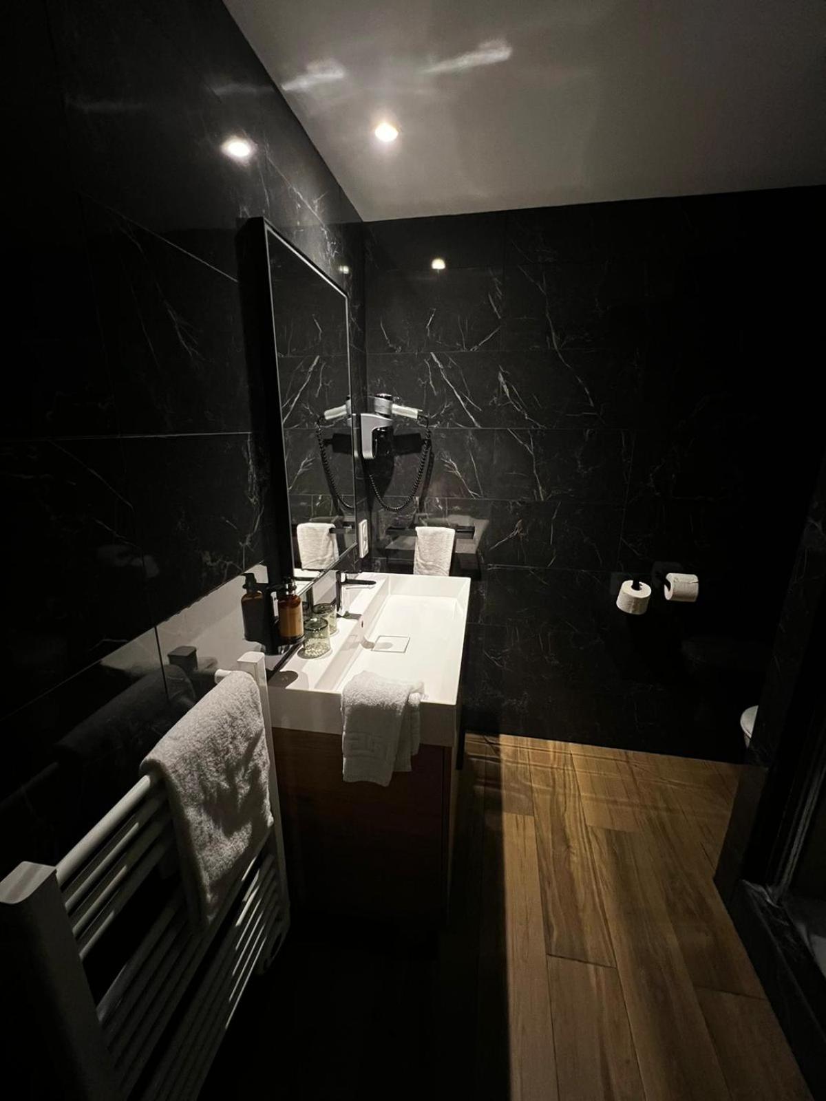 Hotel Saint-Julien Angers Room photo