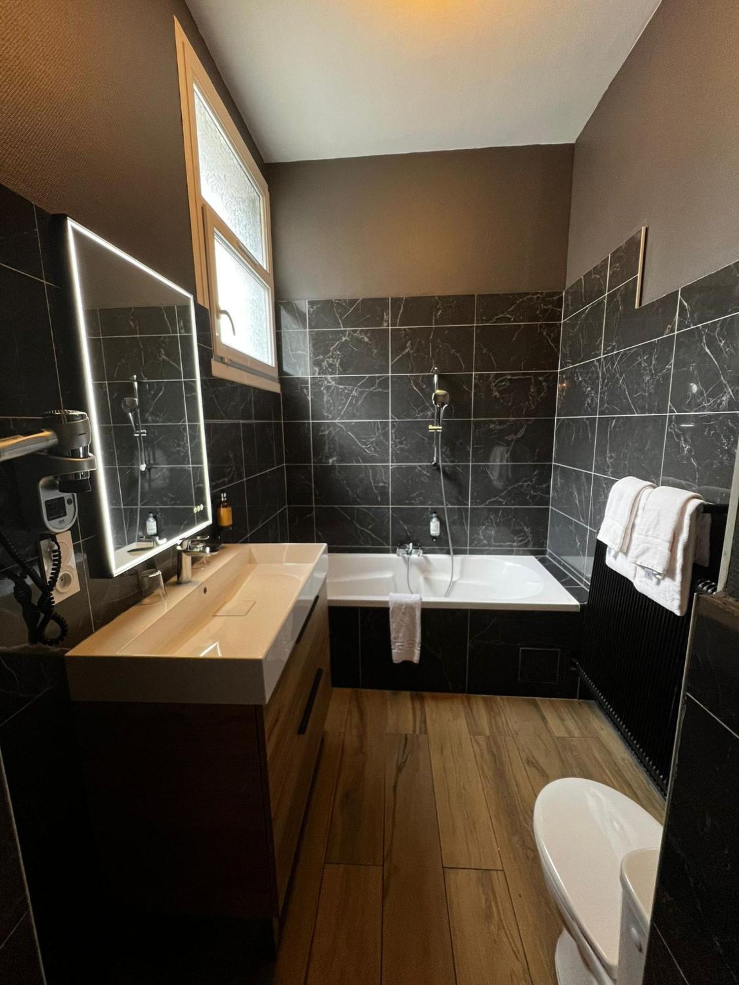 Hotel Saint-Julien Angers Room photo